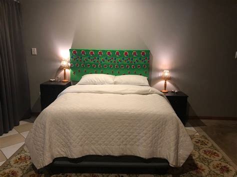 PUTNEY APARTMENTS (Johannesburg) - Guesthouse Reviews & Photos ...