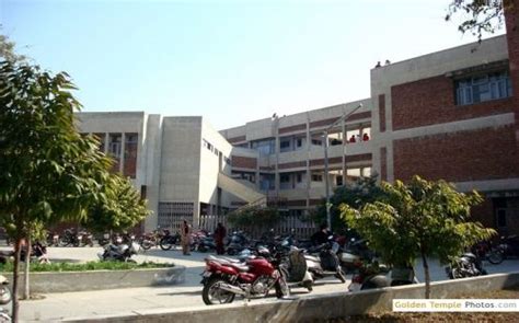 Maa Omwati Institute of Management and Technology Palwal Campus: Photos ...