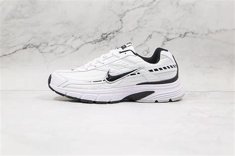 NikeUnisex Initiator - White/Black