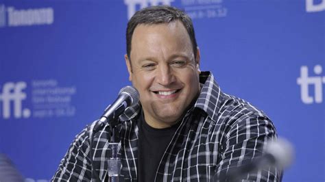 Download Hollywood actor Kevin James poses on the Red Carpet. Wallpaper ...