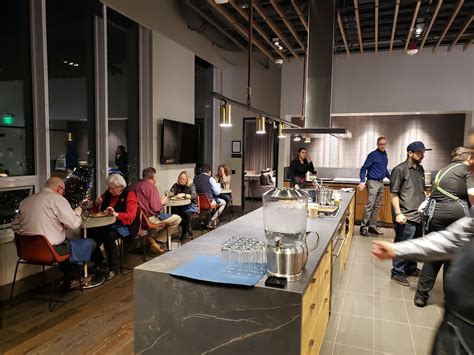 THE SOUND HOTEL SEATTLE BELLTOWN, TAPESTRY COLLECTION BY HILTON - Hotel ...