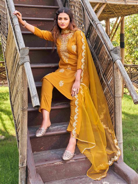 Embroidered Notched Neck Thread Work Kurta With Trousers & Dupatta