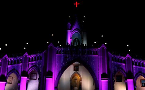 Christmas In The Time Of Conversion: Cheer Amidst Fear | BOOM