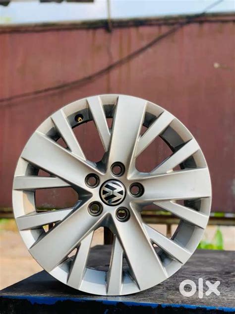 15 Inch 5 Hole Volkswagen Polo Oem Alloys For Sale - Spare Parts ...