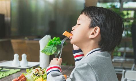 Long-term nutritional intervention significantly improves growth and ...