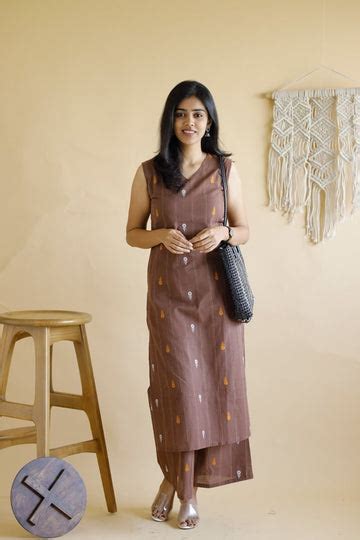 Vastara the Label – vastarathelabel