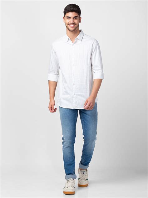 Spykar Men White Cotton Slim Fit Checkered Shirt