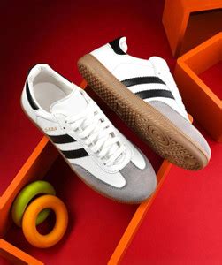 RODDICK SHOES Trending Fashinable Luxary Outdoor Casual Shoes For Mens ...