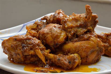 Host murdered over delay in serving chicken curry during engagement ...