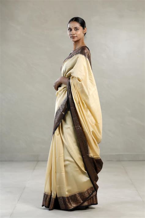 Beige Chanderi Silk Saree with Black Antique Zari Border – Chinaya Banaras