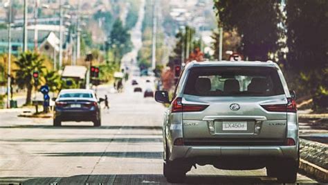 Image gallery: India-spec Lexus LX 450d - Overdrive