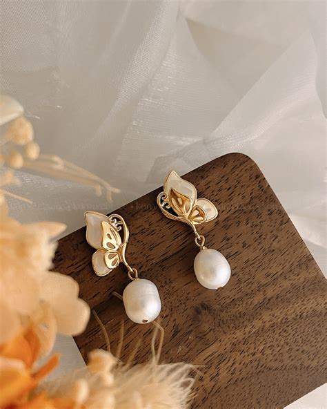 ko-mo-re-bi elegant jewelry (@komorebi.acc) • Instagram photos and videos