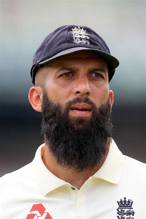 Moeen Ali’s Bio, Age, Relationships, Latest Buzz, Photos & Videos