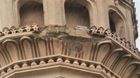 Charminar Damaged: చార్మినార్ వద్ద తప్పిన పెను ప్రమాదం.. అసలేం ...