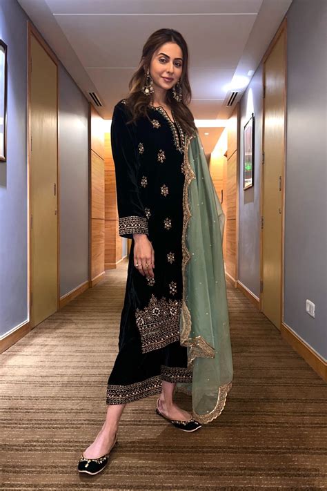 Black Contrast Motif Kurta Set-RTS – Sureena Chowdhri