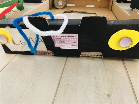 Rennauto basteln aus Bananenkiste (mit Vorlage Urkunde für Rennfahrer ...