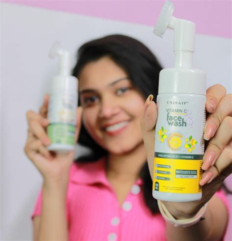 Buy Vitamin C Foaming Facewash in India – Unisaif Organics – Unisaif India