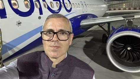 दिल्ली एयरपोर्ट और इंडिगो पर भड़के उमर अब्दुल्ला, राजधानी में लैंड नहीं ...
