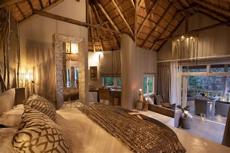 CLIFFTOP EXCLUSIVE SAFARI HIDEAWAY (Welgevonden Game Reserve) - Lodge ...