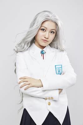 Jitsu wa Watashi wa - Cast der Theater-Adaption in Kostümen vorgestellt