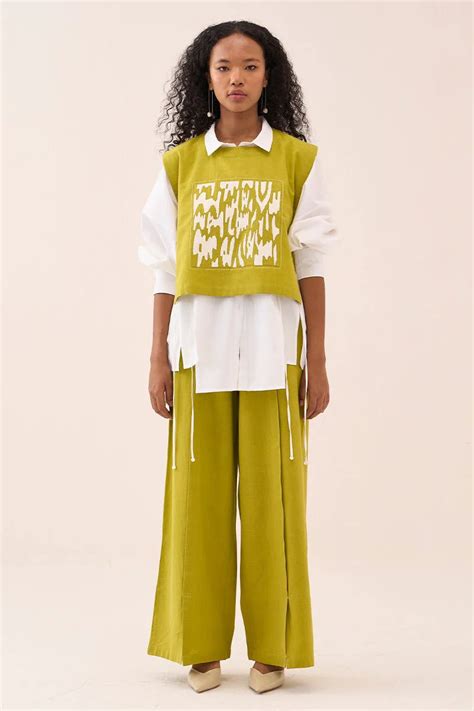 Patch Emb. Crop Overlay Shirt – anantam