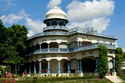 Anand Bhawan - Allahabad: Get the Detail of Anand Bhawan on TimesTravel