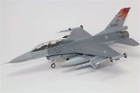F-16B Block 20 ROCAF 6822