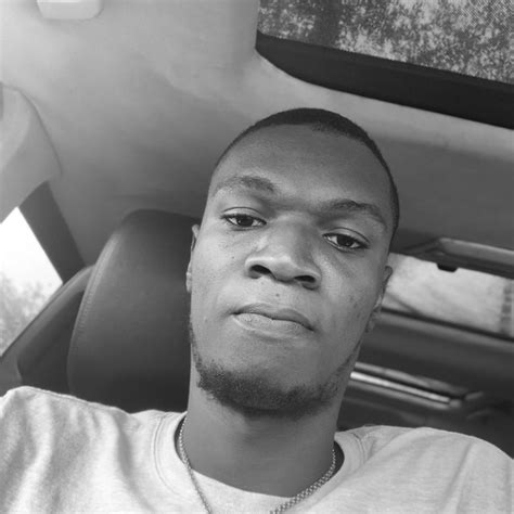 Michael Chidiogo - Cryptocurrency teacher - ₹308/h