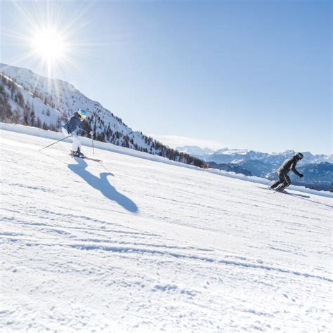 Discover Bruneck, the heart of the Pustertal valley in South Tyrol🏙️