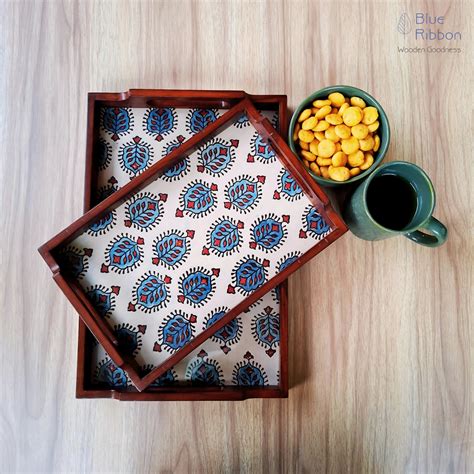 INDIGO IMPRESSION WOODEN TRAYS – BLUE RIBBON