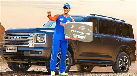 Asia Cup 2025 के प्लेयर ऑफ द टूर्नामेंट अभिषेक शर्मा को मिली 33,60,658 ...