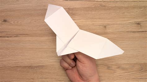 Bat Paper Airplane Tutorial 的图像结果