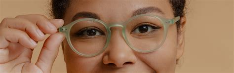 About Us | EDGE Opticals – Leading Eyewear Brand in Kerala – edge-opticals