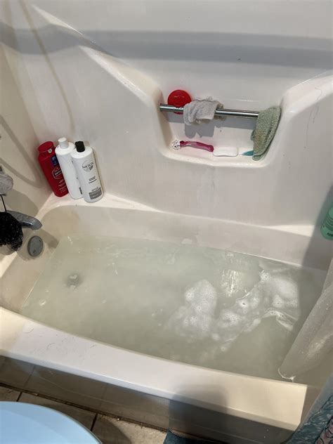 Bathtub wont drain? : r/Plumbing
