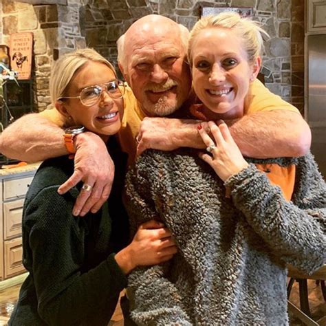 The Bradshaw Bunch: Meet the Cast