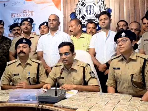 Chhatarpur ATM Robbery: Manish Ahirwar, Brothers Held in ₹61 Lakh Loot ...