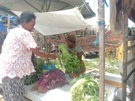 PNG Local Traders 的图像结果