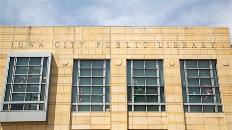 Iowa City Public Library opening up to limited indoor browsing