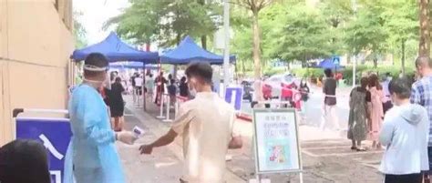 离开三亚措施升级！8万游客滞留，游客集中区域如何防控？_疫情_海南_病例