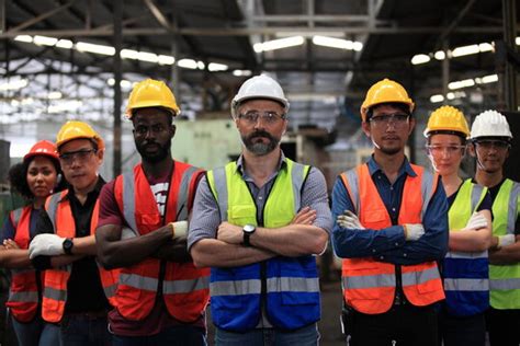 Engineering Team Unit 的图像结果