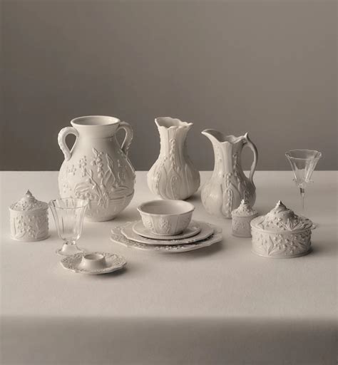 에그 컵 2개 세트 화이트 세라믹 & 입체 Lily Dior 모티브 | DIOR