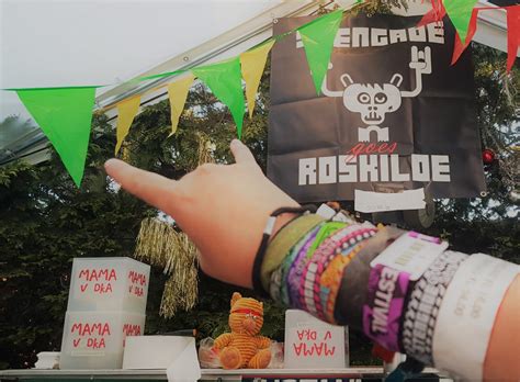 Morten doesn't voluntarily take off his festival wristbands ...