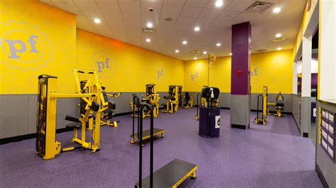 Gym in Londonderry, NH | 4 Orchard View Dr | Planet Fitness