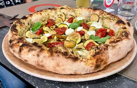 L'EVOLUZIONE PIZZA CONTEMPORANEA, Catania - Restaurant Reviews, Phone ...