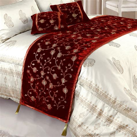 Top-Quality Bed Runner Sets Online in Pakistan – Tulips