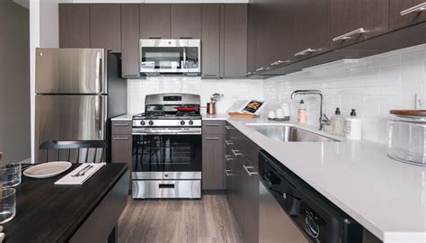 Gallery on Wells - Luxury Apartments & Rentals in Chicago | Luxury Living