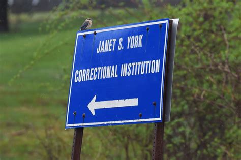 York CI sign01 | CT Mirror