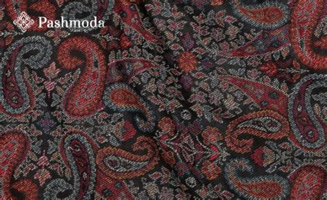 5 Ways To Style Your Pashmina Stole This Winter