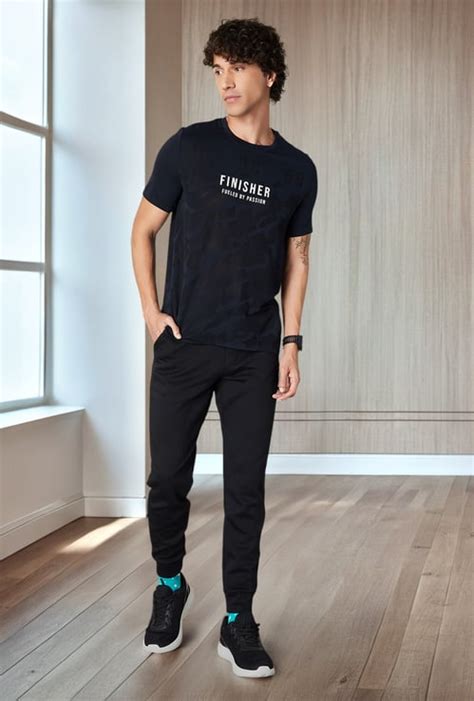 Buy Men's Sports T-Shirt in India at Best Price | Max Fashion