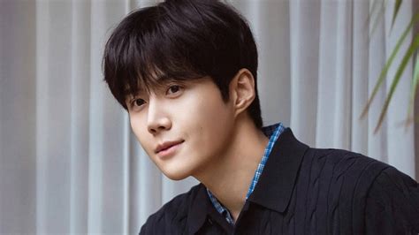 Kim Seon-Ho's Agency Warns Legal Action After Malicious Social Media ...